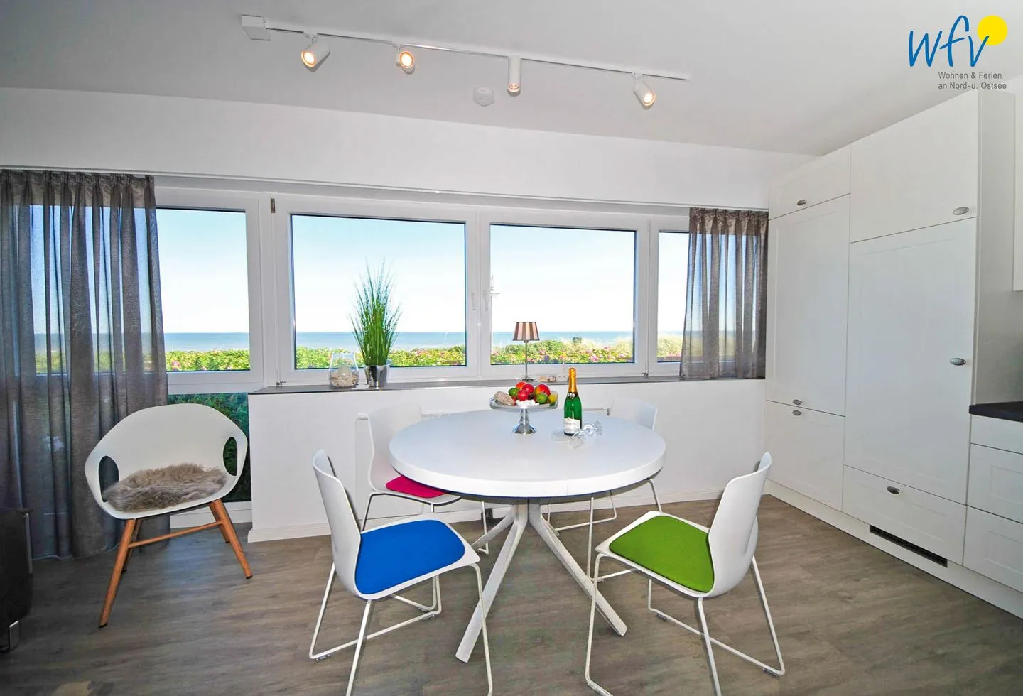 Haus Panorama Ferienwohnung Strandkieker Wangerooge - Wohnzimmer