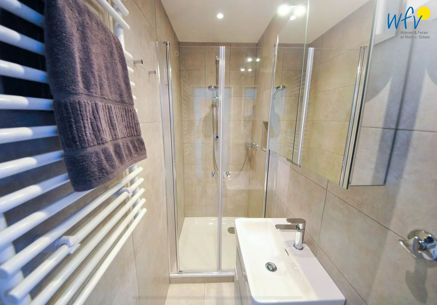Haus Panorama Ferienwohnung Strandkieker Wangerooge - Badezimmer