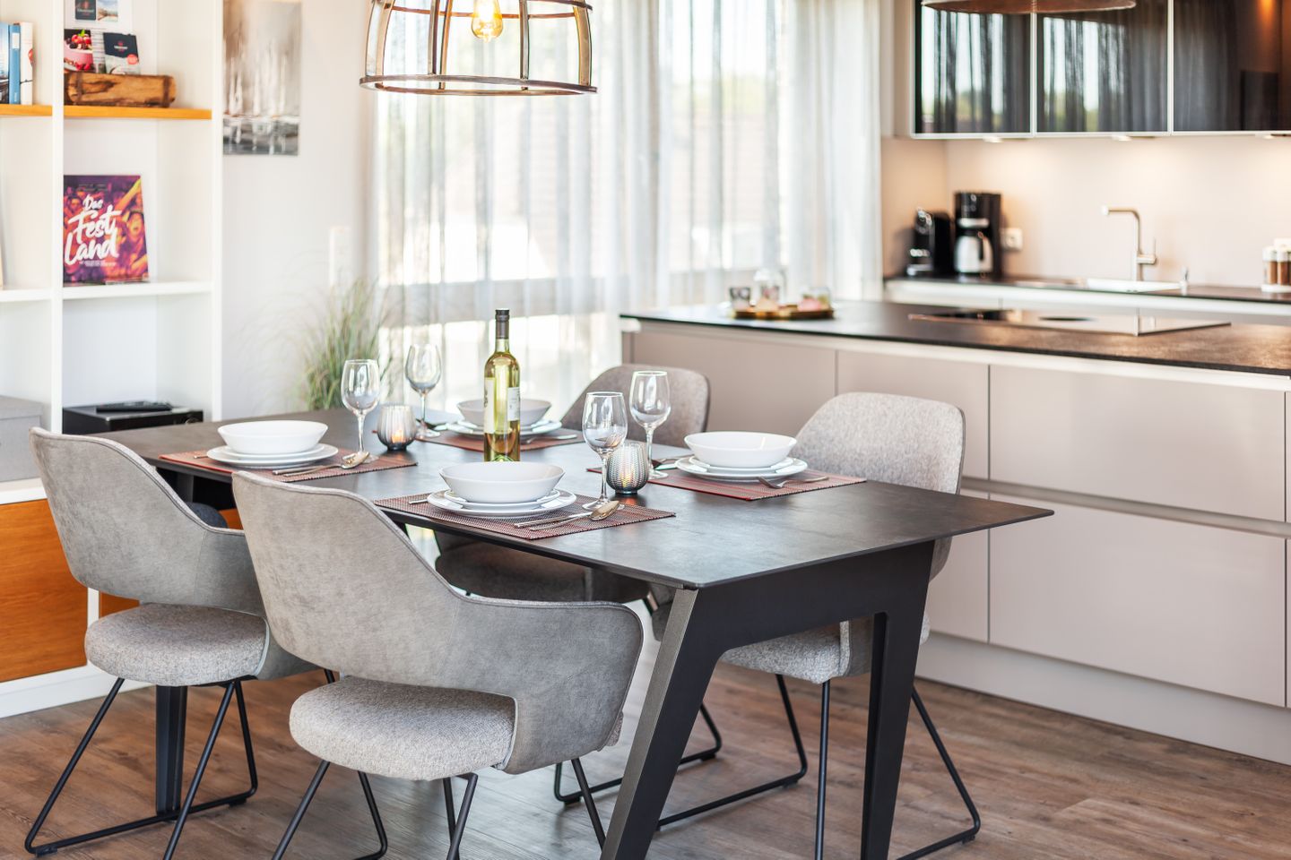 Deichhausener Str. 2, Levante Loft, Essplatz