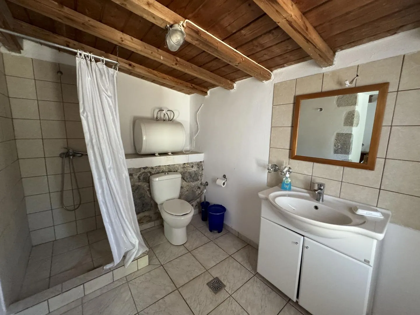 Lakkos Lakkos - Bathroom