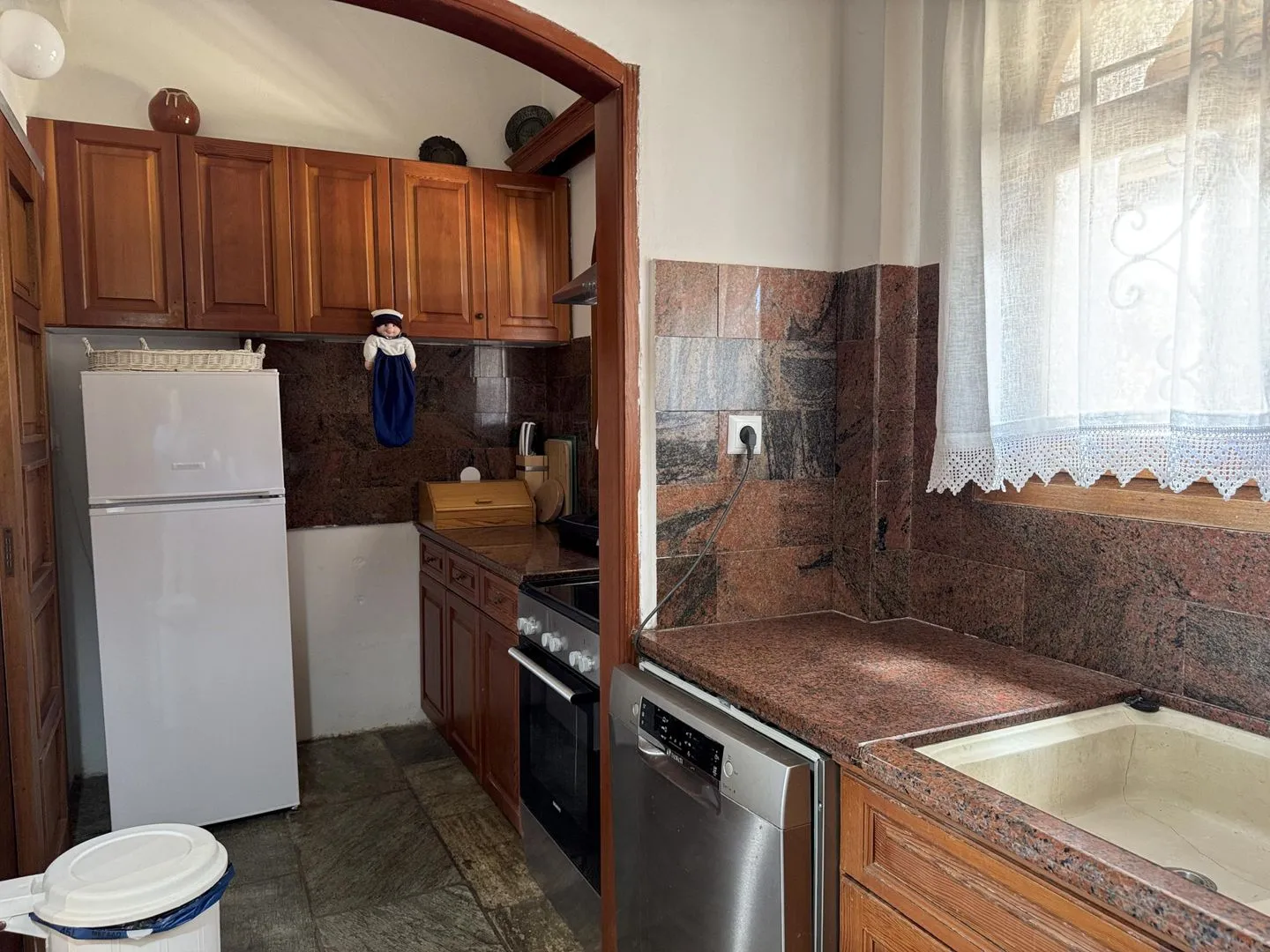 Blue Fox 1 Chrani - Küche / Küchenzeile