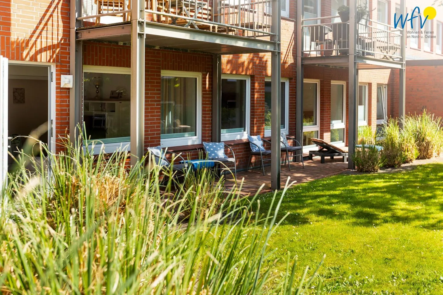 Appartementhaus Villa am Januspark Ferienwohnung Border Suite Juist - Fassade / Eingang