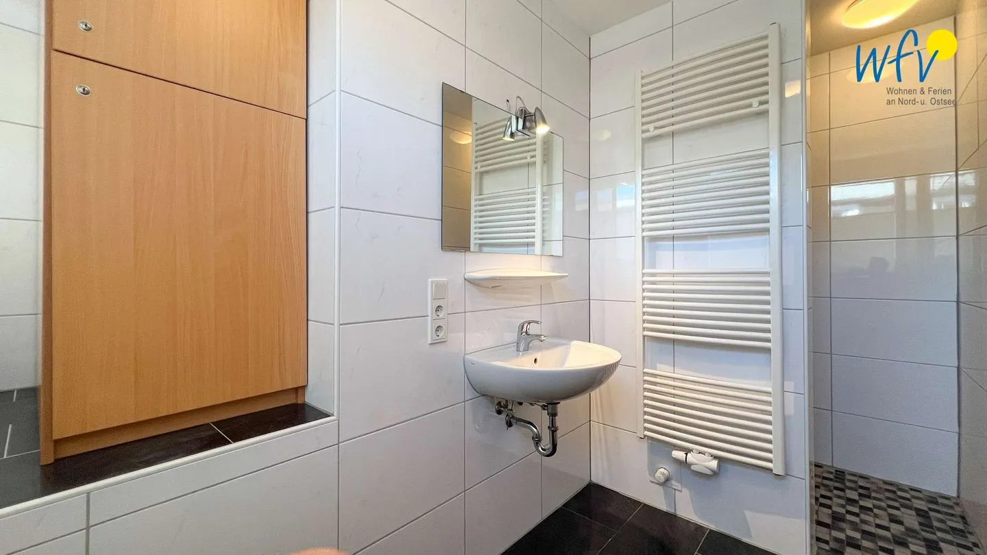 Haus Gartenstraße Ferienwohnung Nemo Borkum - Badezimmer