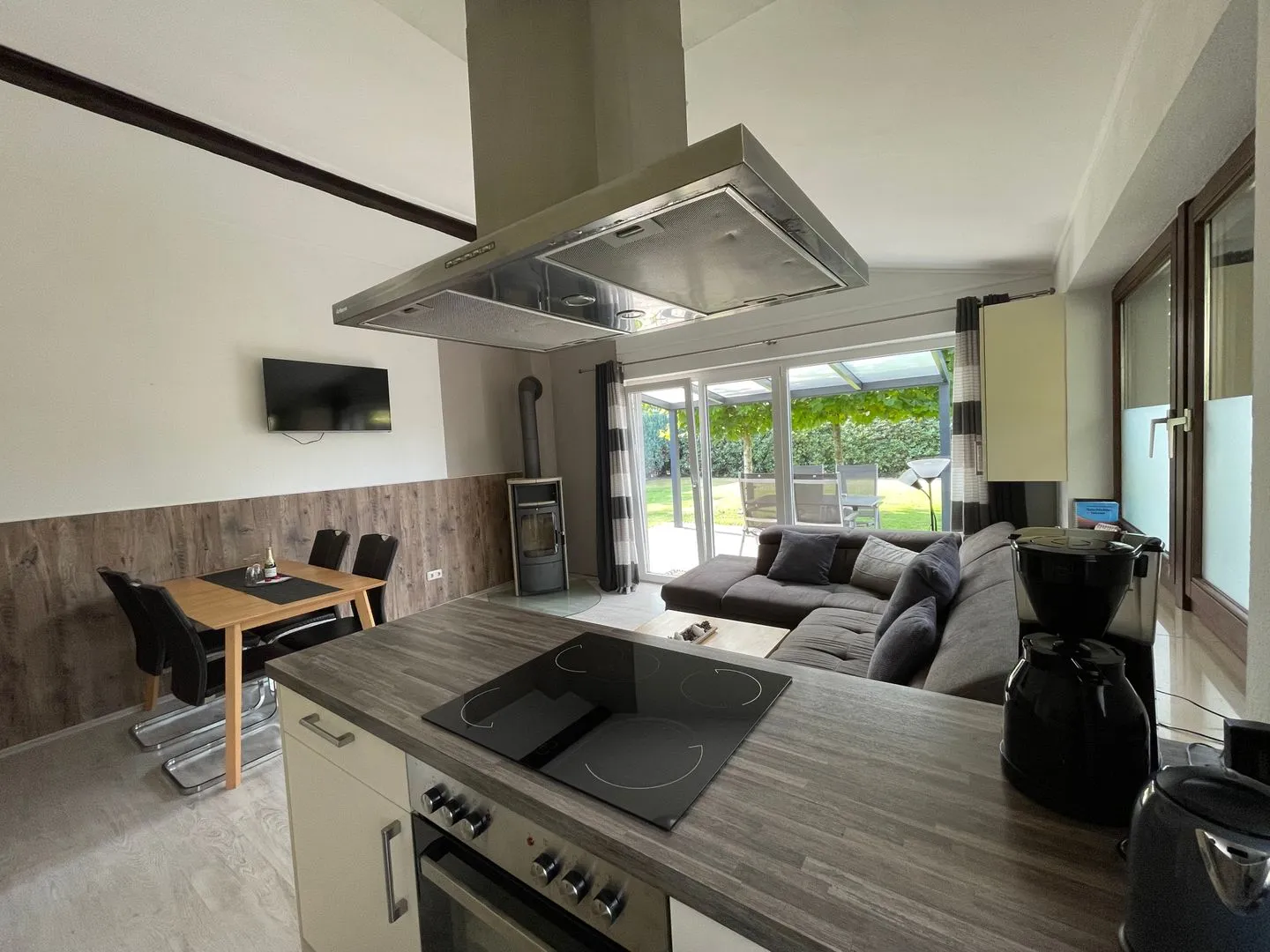 Wacholderbusch - Lastering Ferienhäuser & Apartments Haddorf -