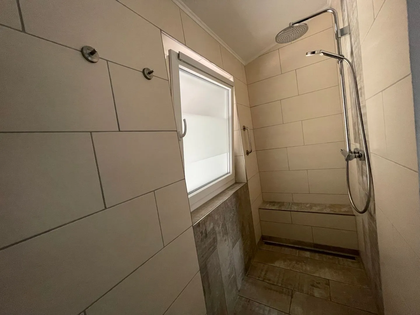 Wacholderbusch - Lastering Ferienhäuser & Apartments Haddorf -