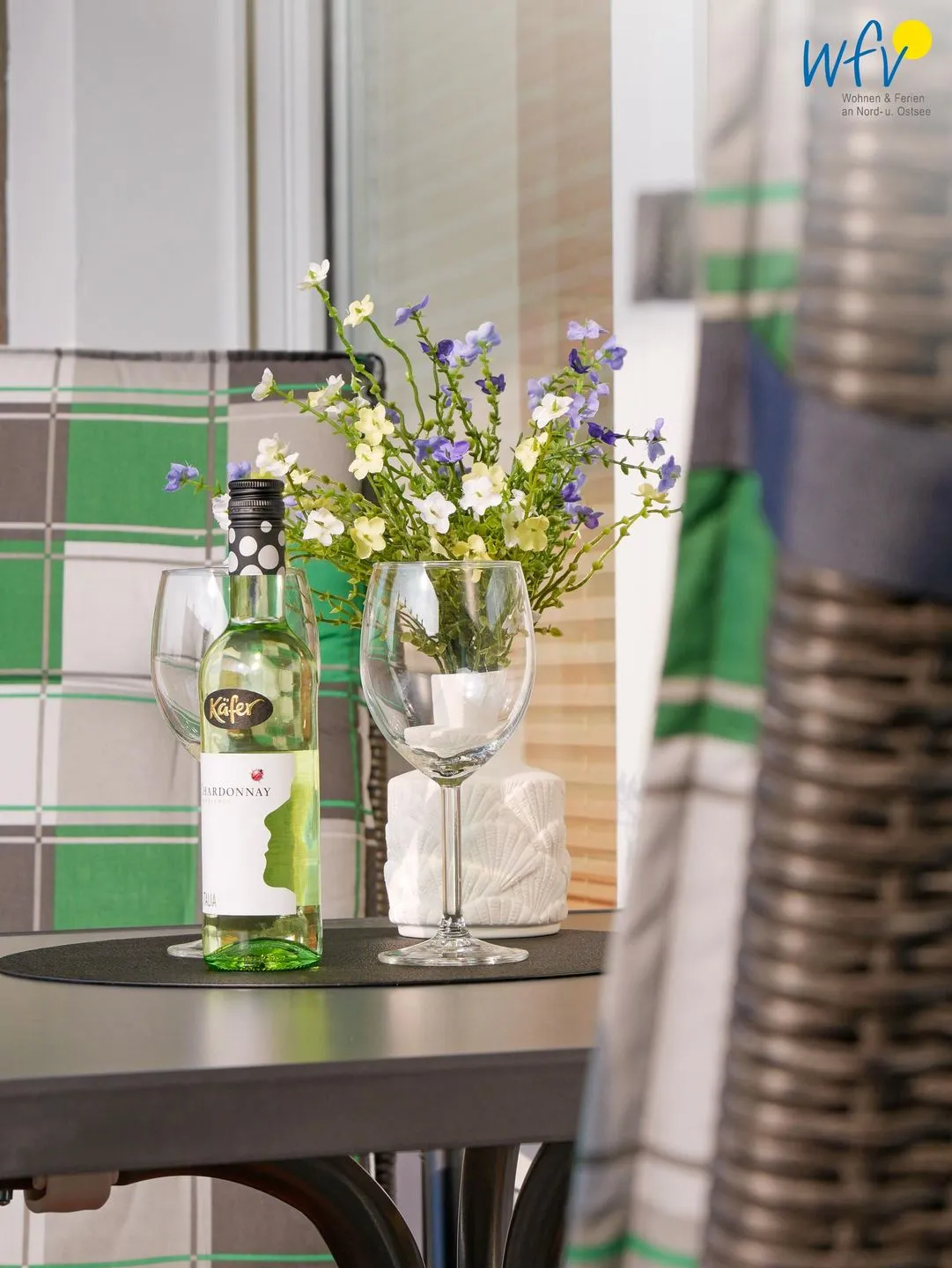 Ferienhaus Greune-Stee 87 Ferienwohnung Uttiet bi de Düün Borkum - Balkon Tisch