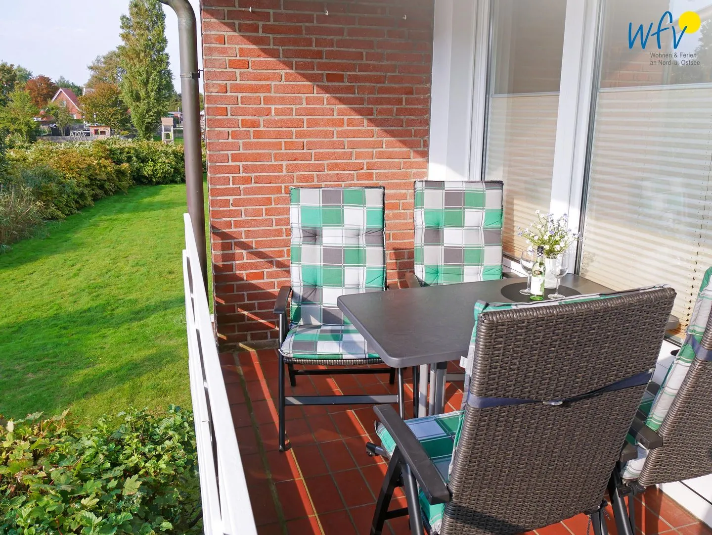 Ferienhaus Greune-Stee 87 Ferienwohnung Uttiet bi de Düün Borkum - Balkon Blick-ins-Grüne