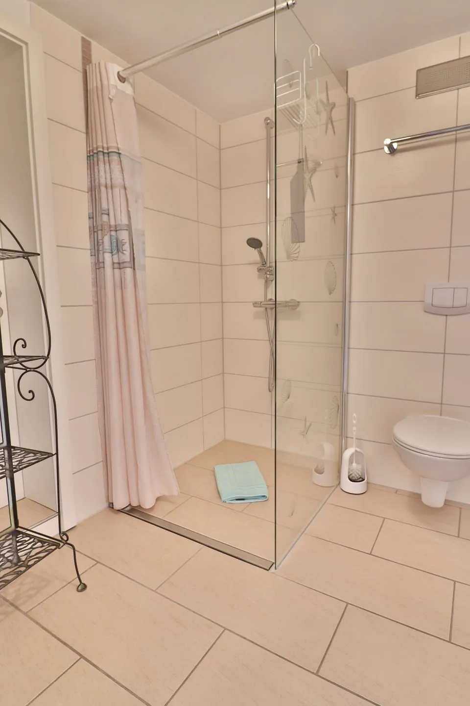 Villa Westend - Wohnung 4 Langeoog - Badezimmer
