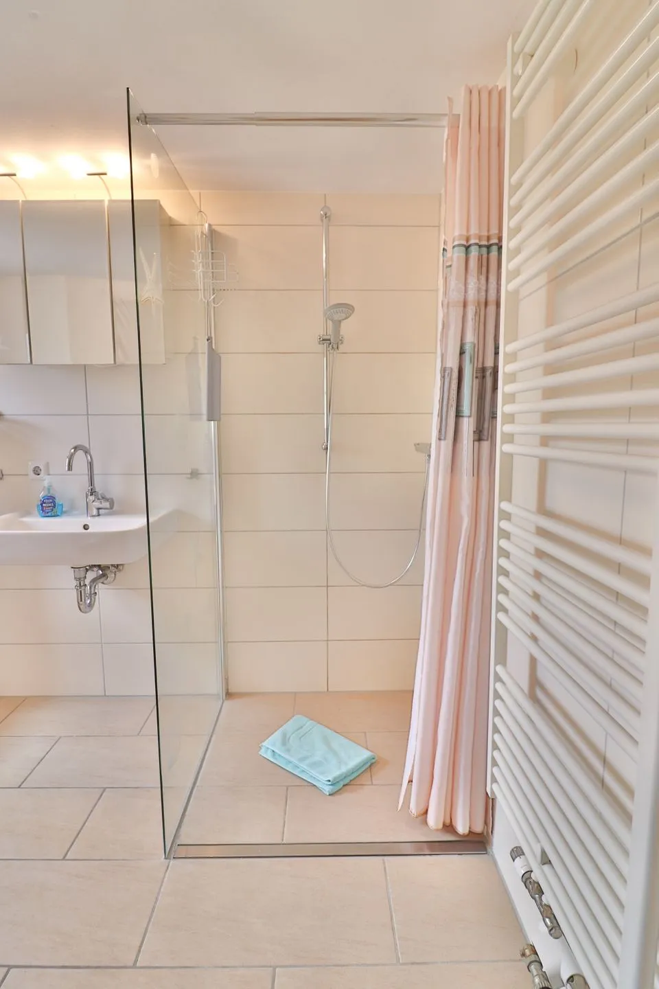 Villa Westend - Wohnung 4 Langeoog - Badezimmer
