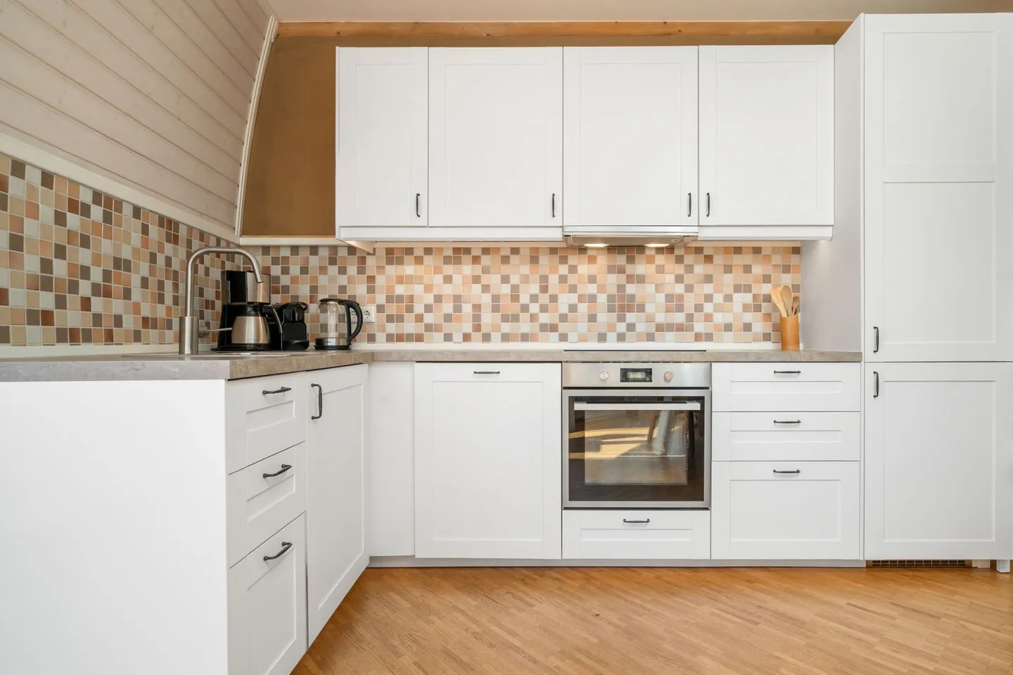 Kugelhaus Solveig Tollensesee – Penzlin/Wustrow - Ferienhaus Solveig - Kugelhaus am Tollensesee - vollausgestattete Küche