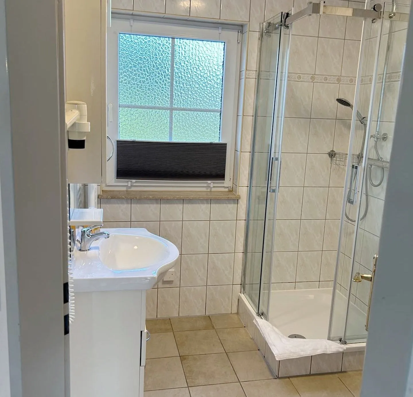 Am Deich Haus 18 Ostseeheilbad Zingst - Badezimmer mit Dusche