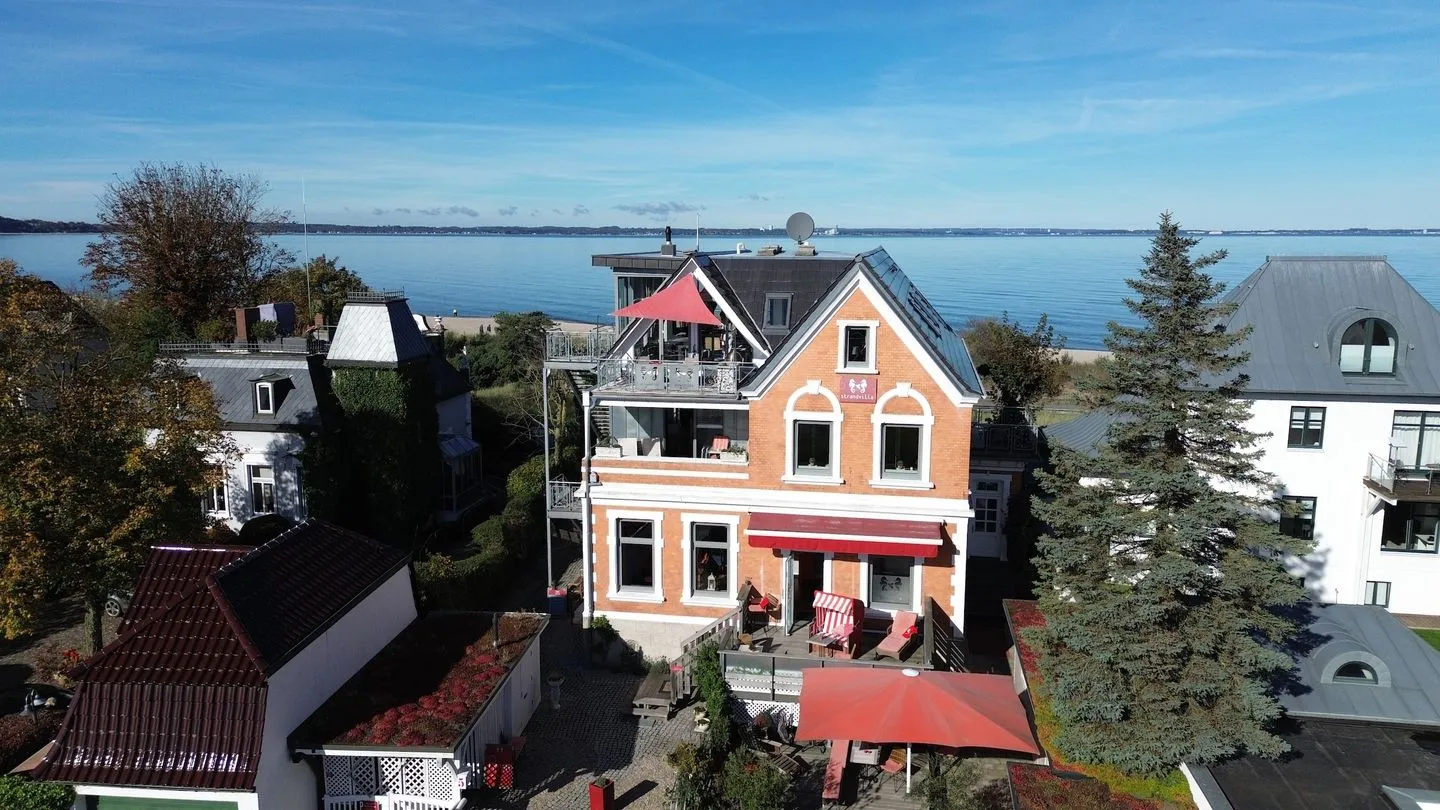 Strandvilla Strandpalais - historischer Charme in exklusiver Lage - Vogelperspektive