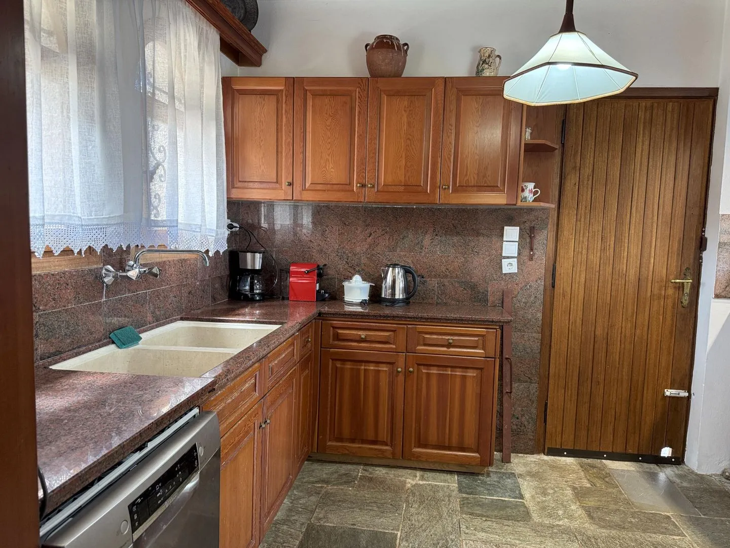 Blue Fox 1 Chrani - Küche / Küchenzeile