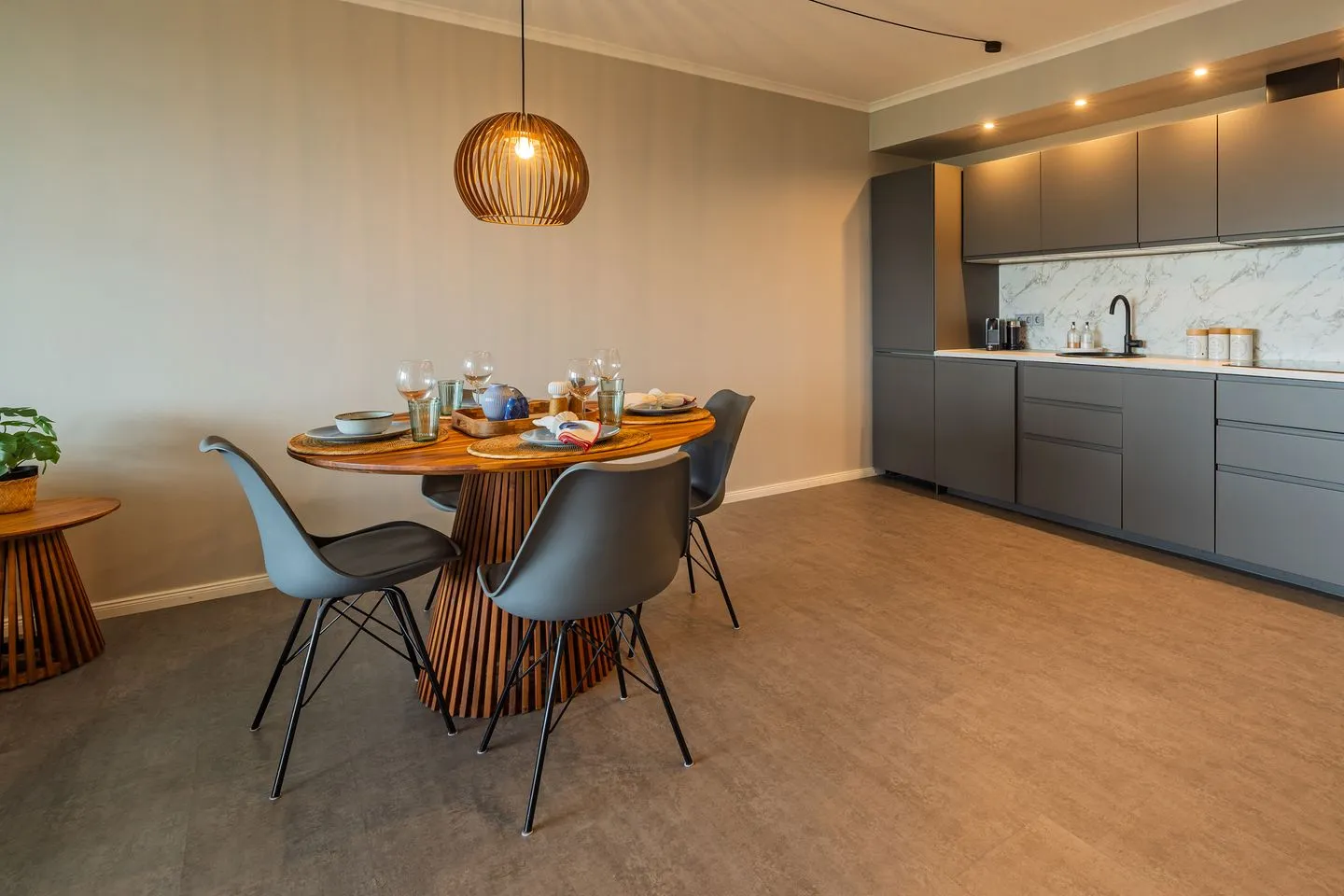 Best View - strandnahe Ferienwohnung mit atemberaubenden Blick von Lübeck bis zur Ostsee Timmendorfer Strand - Wohnzimmer