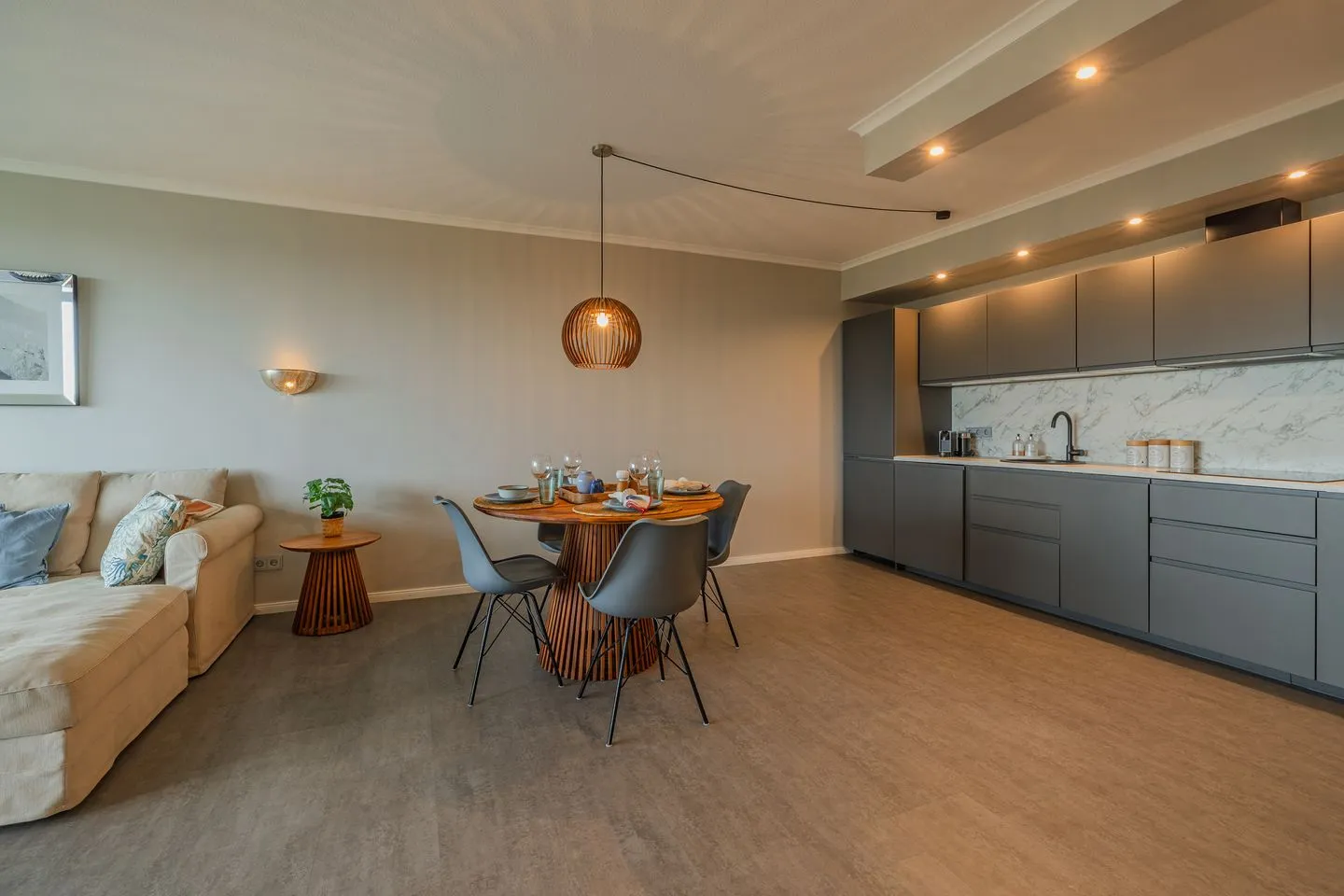 Best View - strandnahe Ferienwohnung mit atemberaubenden Blick von Lübeck bis zur Ostsee Timmendorfer Strand - Wohnzimmer