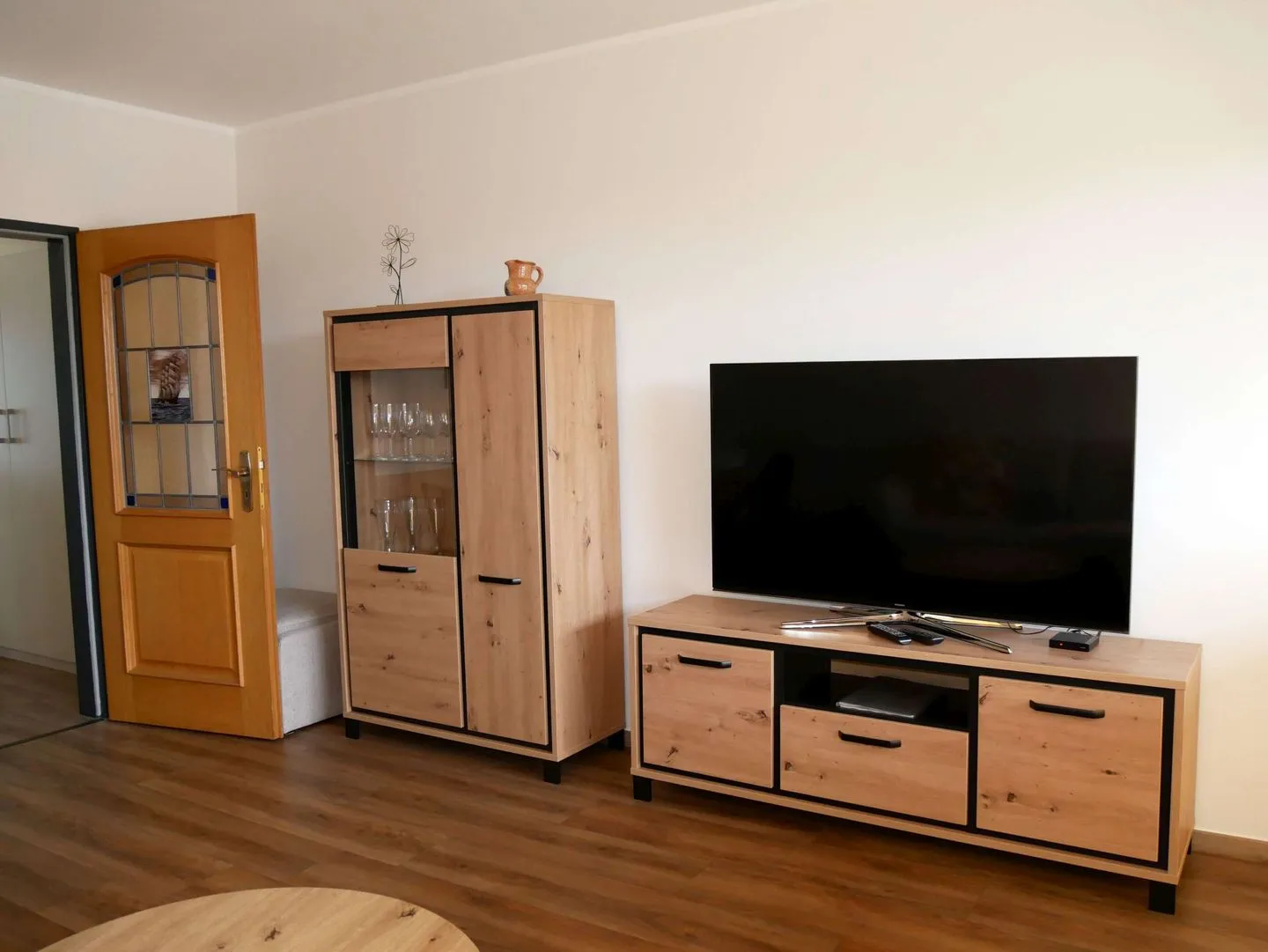 Ferienhaus Greune-Stee 87 Ferienwohnung Uttiet bi de Düün Borkum - Wohnzimmer TV