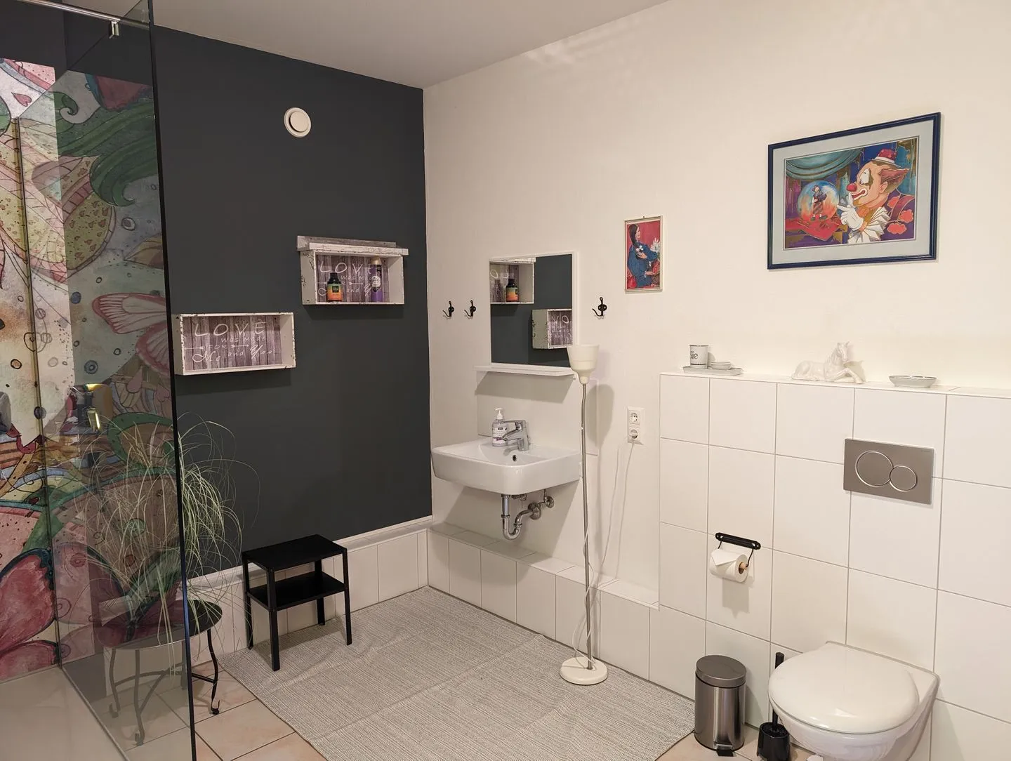 Ferienwohnung Am Schlössle Lechbruck am See - Badezimmer mit Dusche und WC