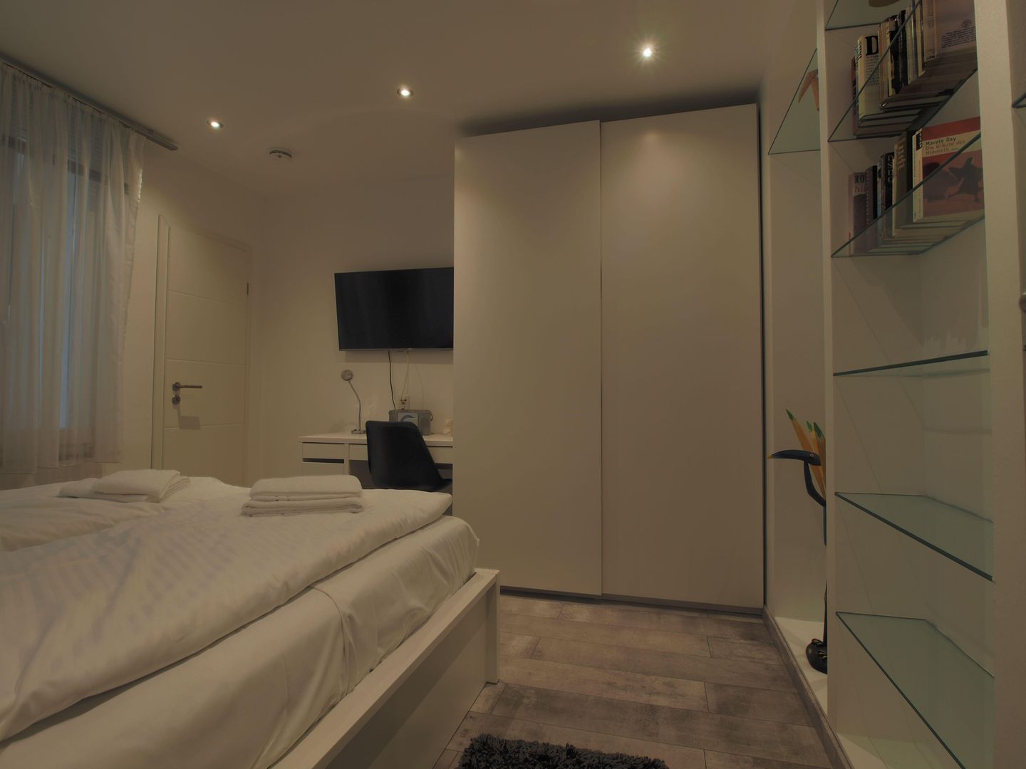 großes Schlafzimmer