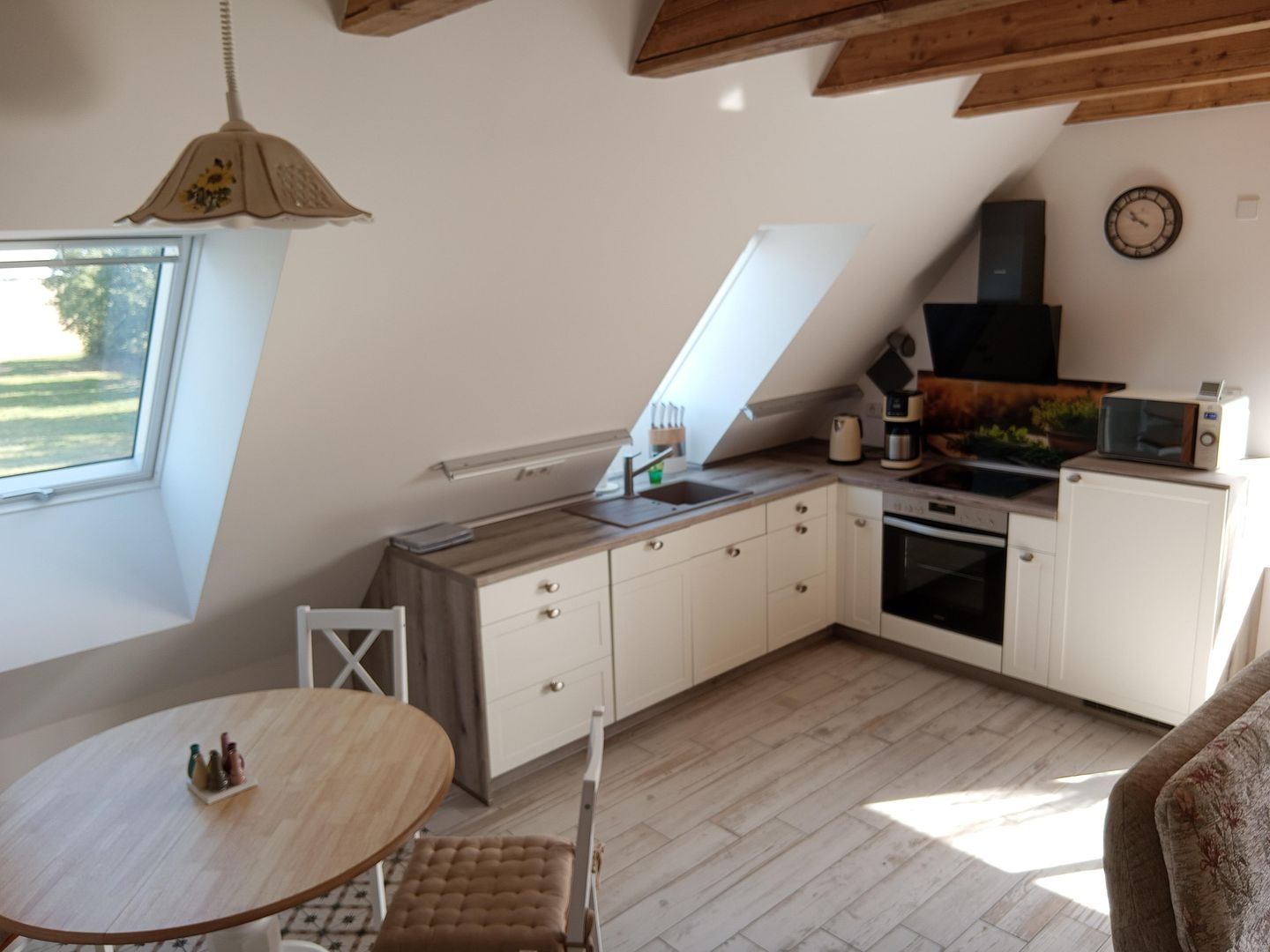 Küche mit Essbereich