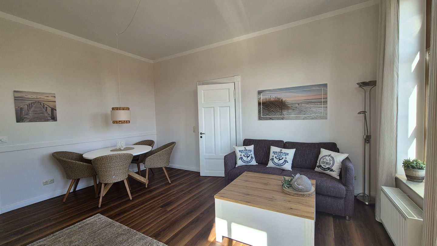 Wohn- und Essbereich