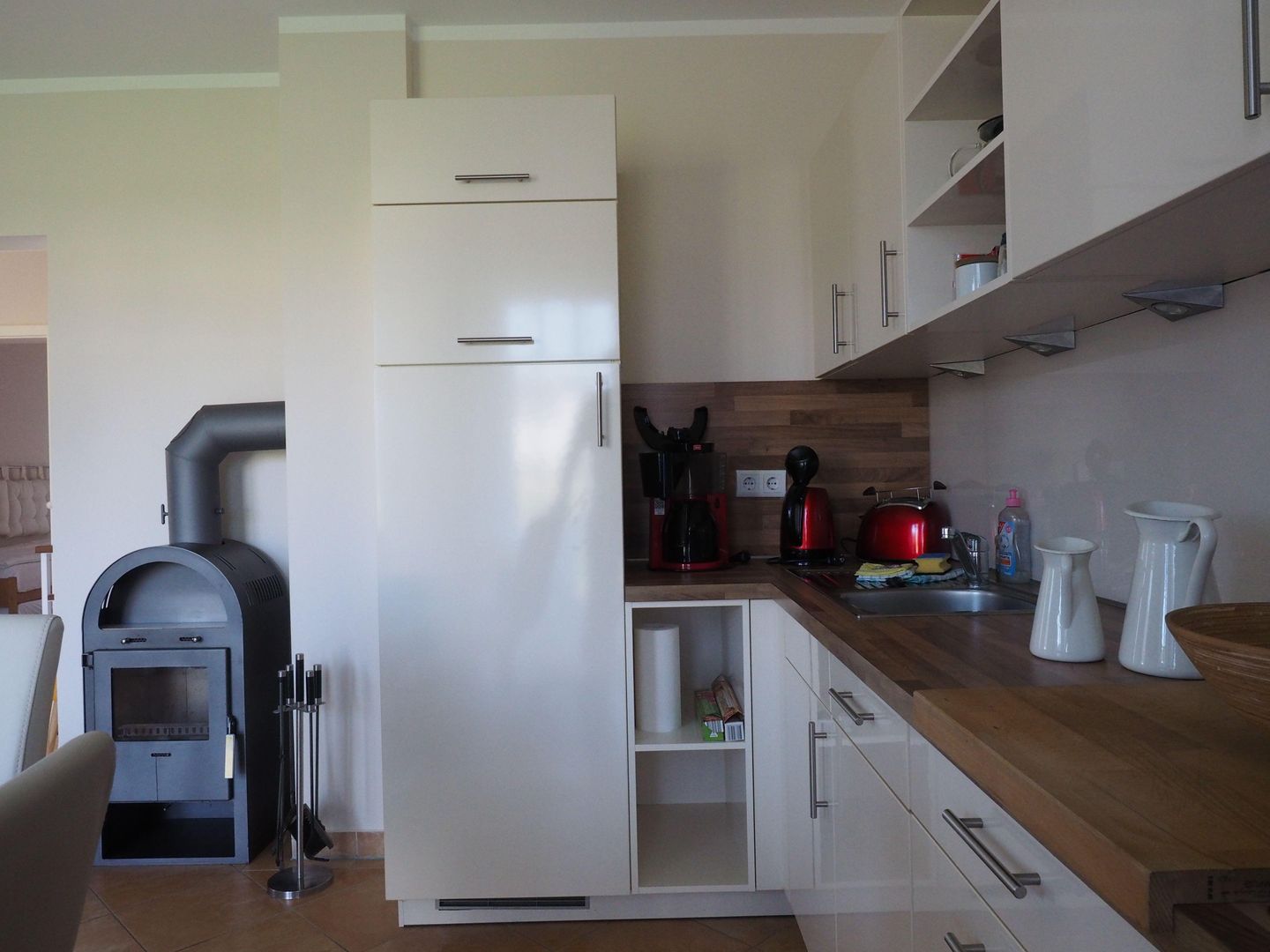 Kamin im Wohn-Küchenzimmer