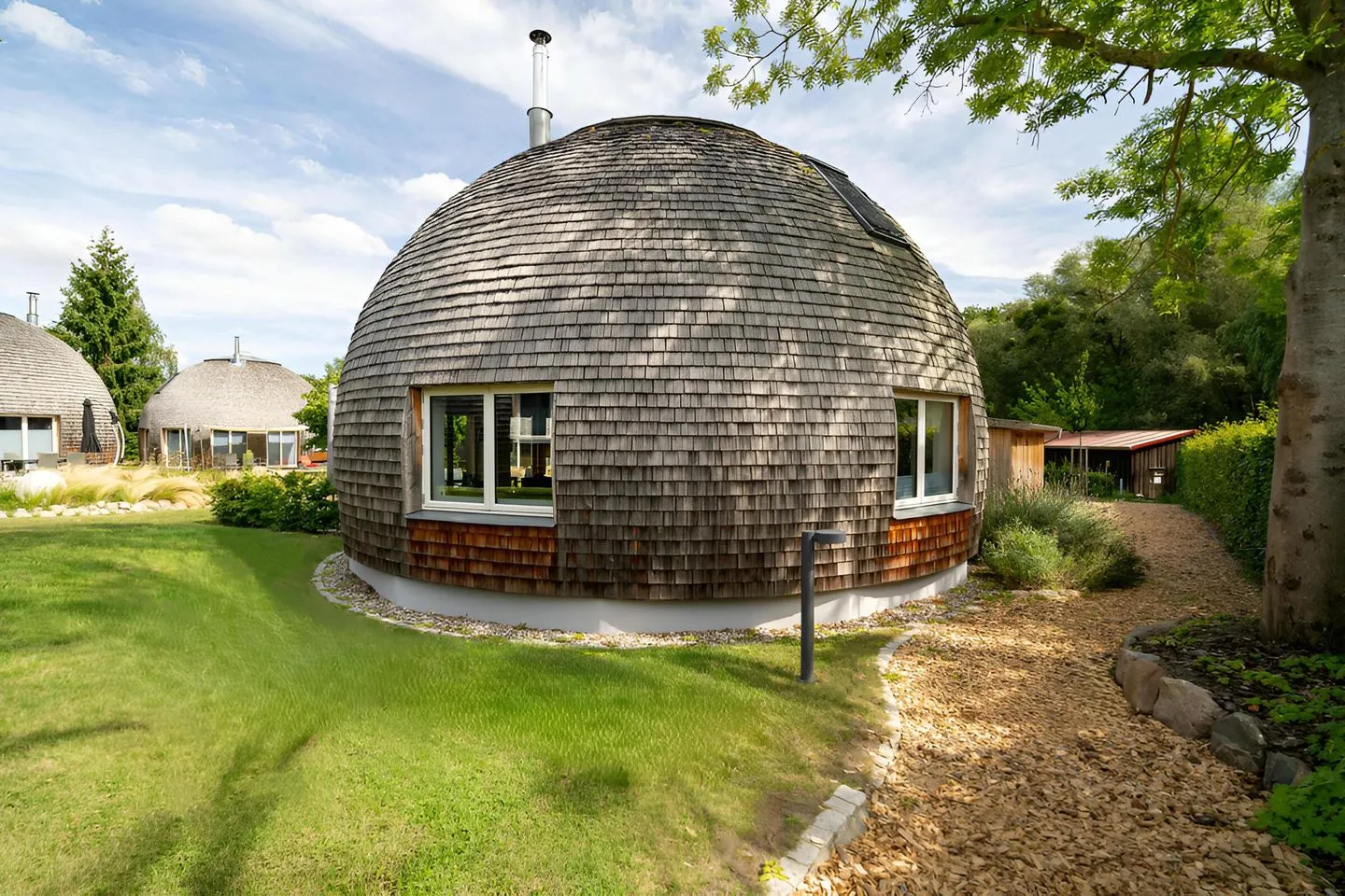 Ferienhaus Phoebe - Kugelhaus am Tollensesee - Kugelhaus im Herbst  Phoebe