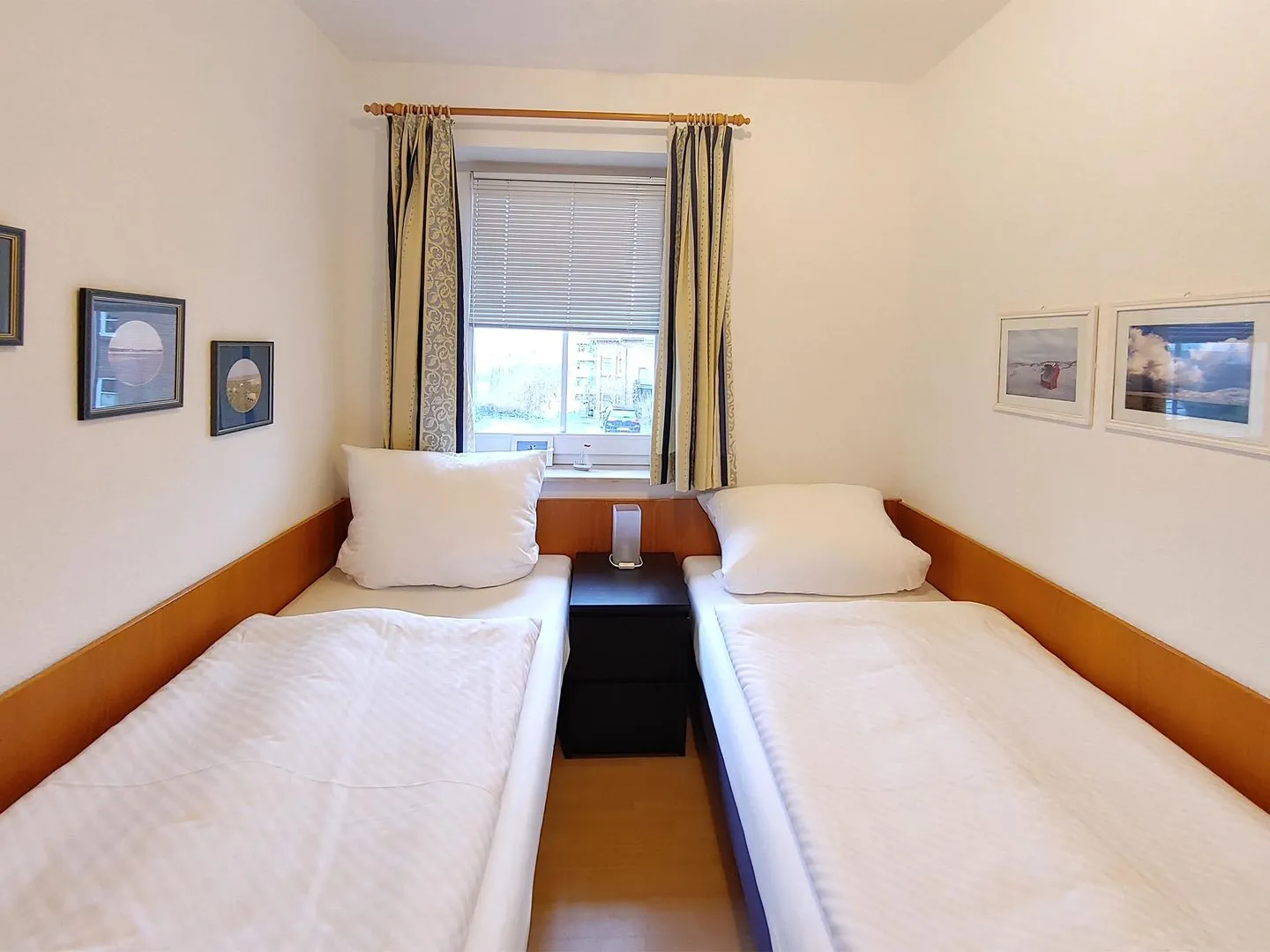 Haus *Südspitze 17* Ferienwohnung *Inselnest am Meer* Wittdün auf Amrum - Schlafzimmer in der Ferienwohnung Inselnest am Meer in Wittdün auf Amrum