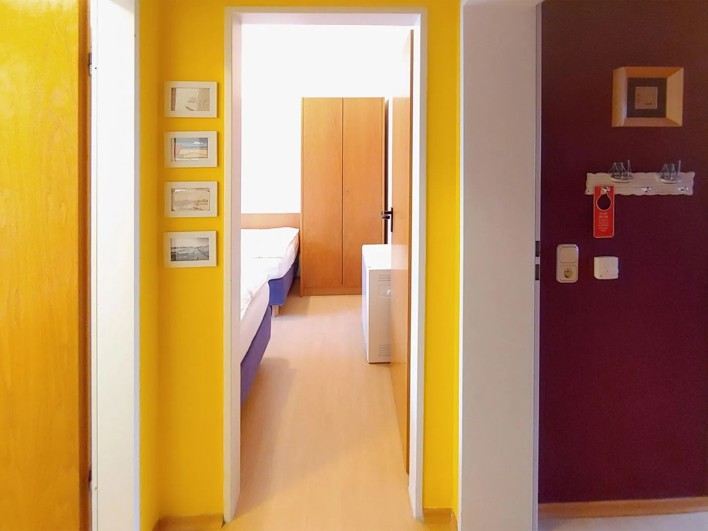 Haus *Südspitze 17* Ferienwohnung *Inselnest am Meer* Wittdün auf Amrum - Flur in der Ferienwohnung Inselnest am Meer in Wittdün auf Amrum