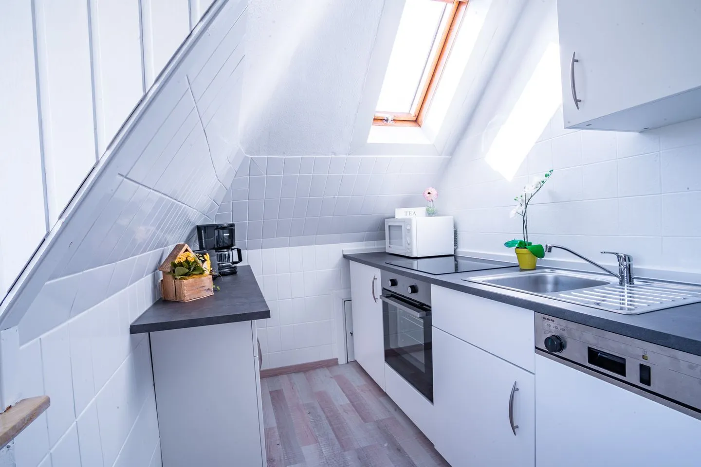 Haus Schultheissenstr. 10 Die kleine Cuxperle FeWo 2 Döse - Küche / Küchenzeile