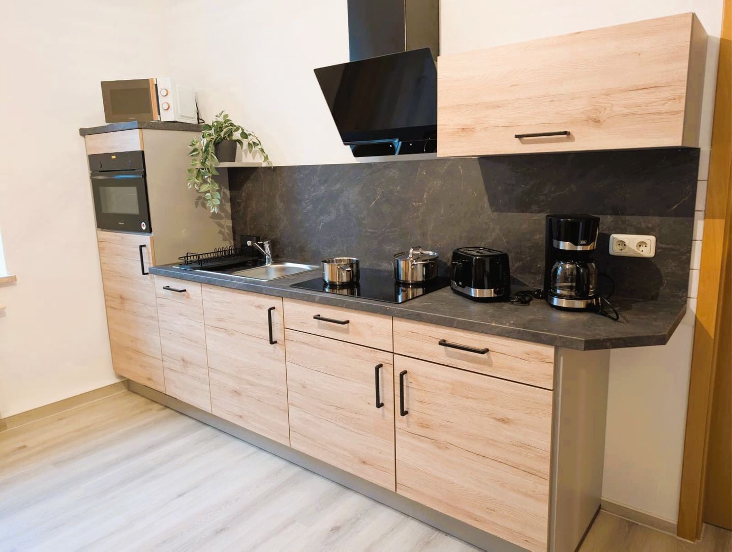  65m² Ferienwohnung zwischen Skiarena & Saunawelt Erzgebirge - 