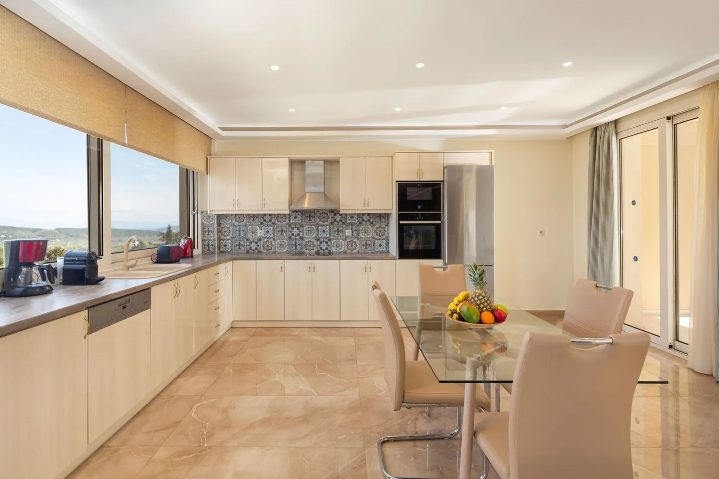  Monastiri Aghios Mattaios - Kitchen