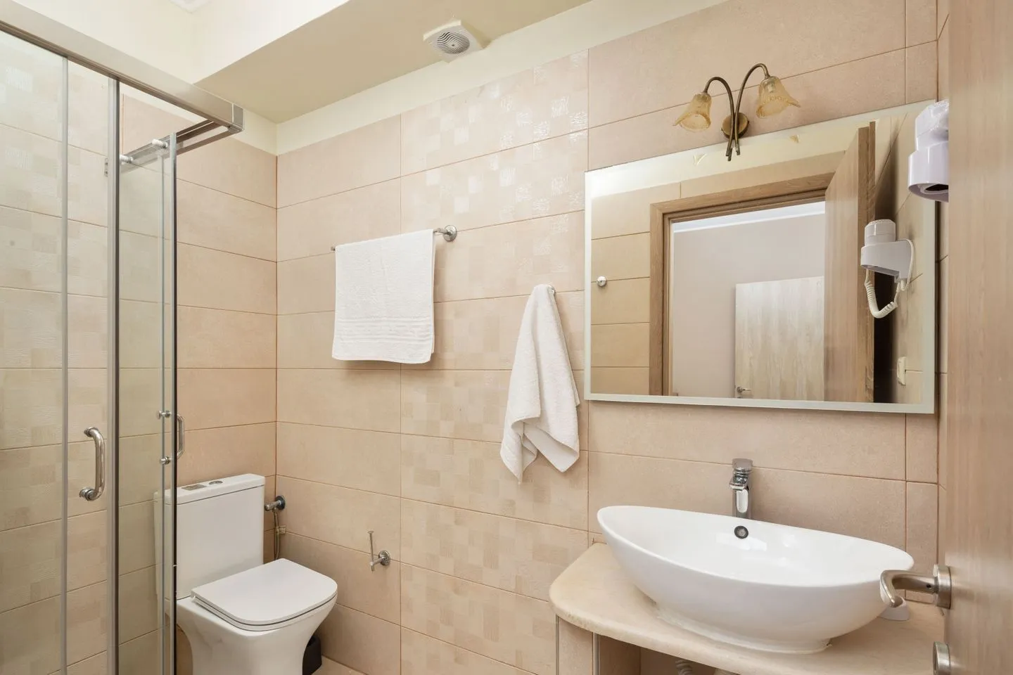  Monastiri Aghios Mattaios - Bedroom