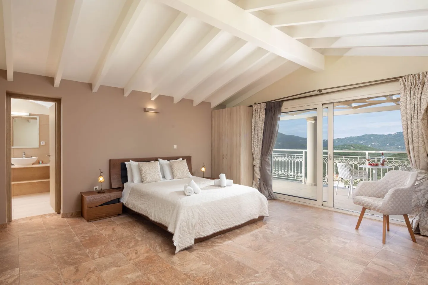  Pantokratora's Aghios Mattaios - Bedroom