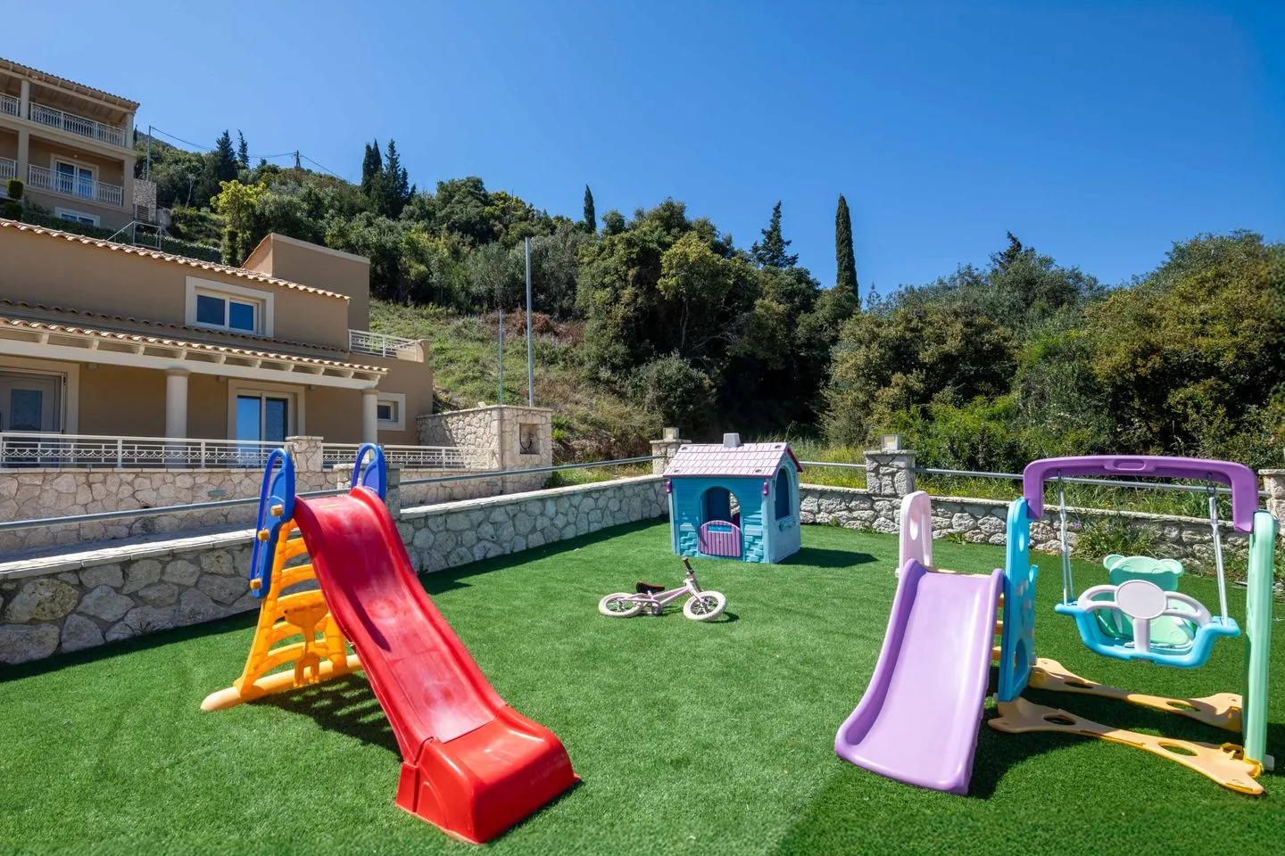  Villa Korfiatissa Aghios Mattaios - Spielanlage