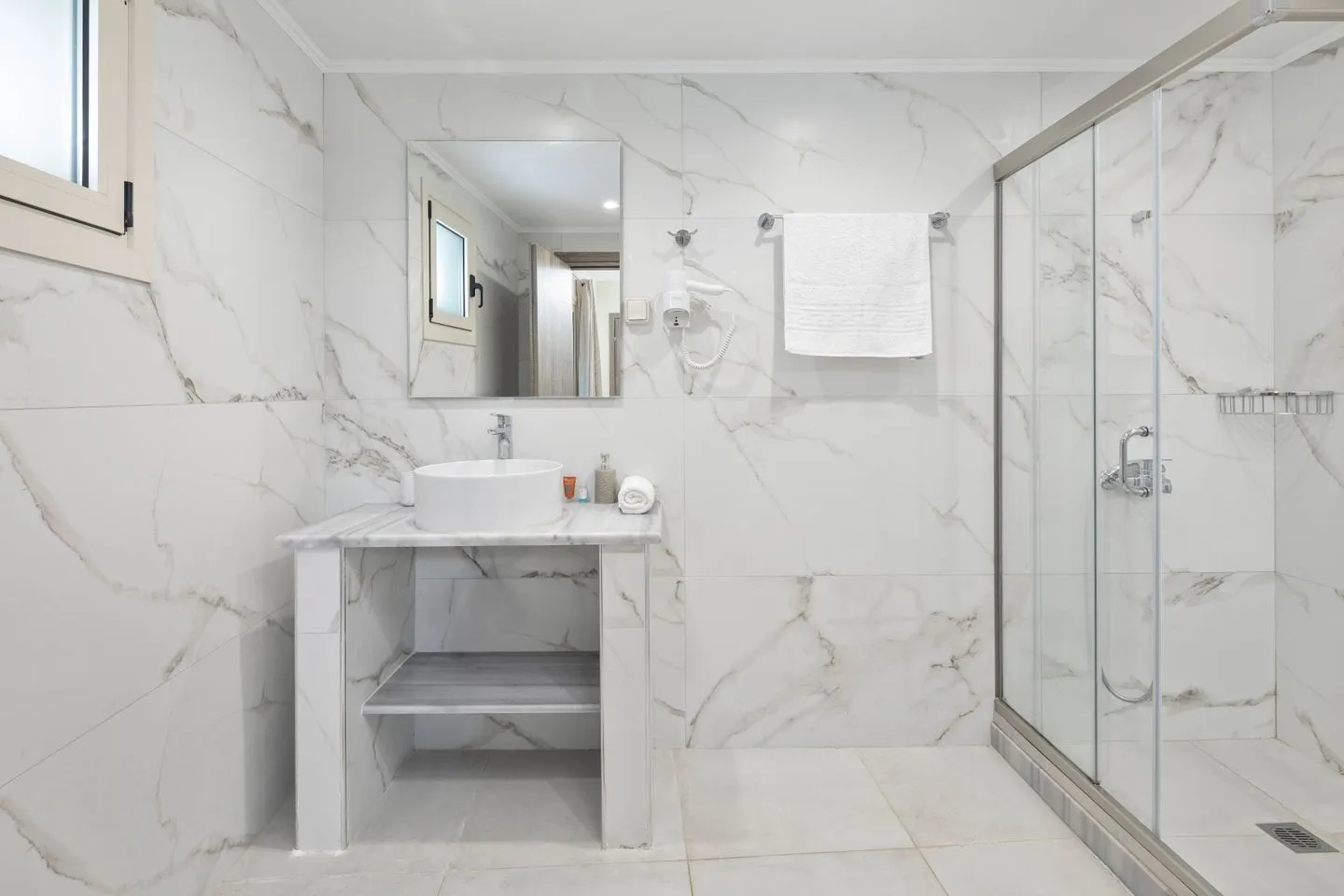  Villa Korfiatissa Aghios Mattaios - Badezimmer