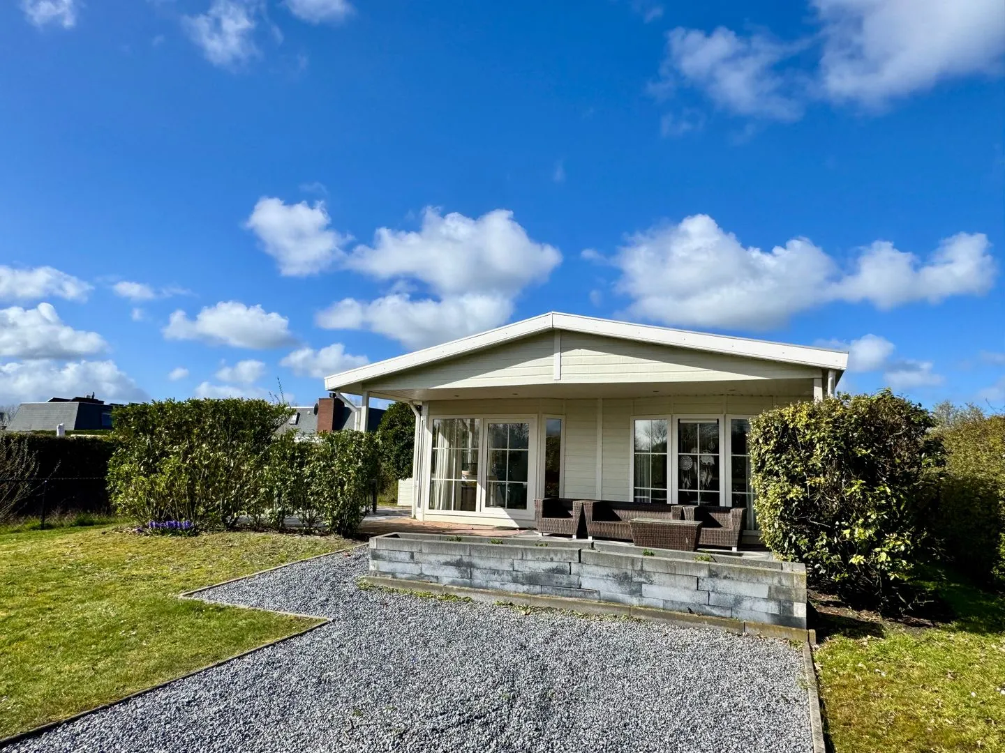  EuroParcs Schoneveld / Breskens Huis Zeemeeuw mit Zaun Haus Nr. J250