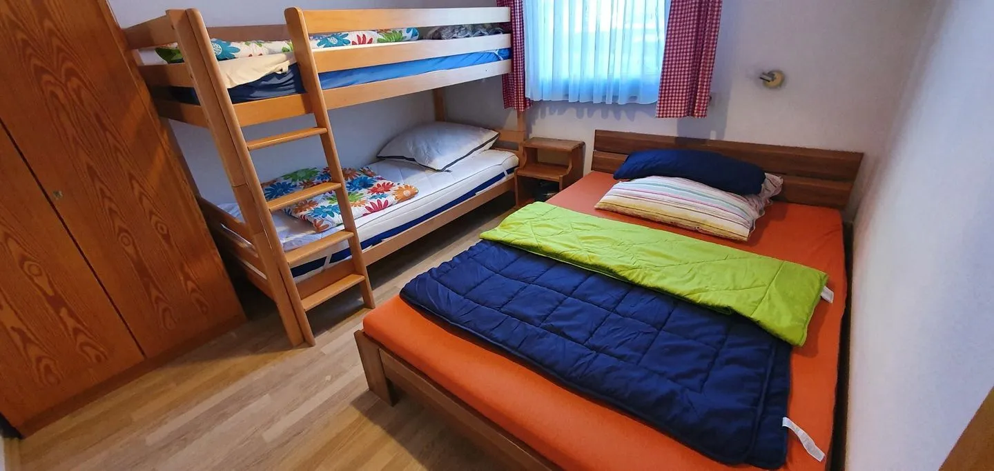 Feriendorf Hochbergle Haus 37 Lechbruck am See - Schlafzimmer