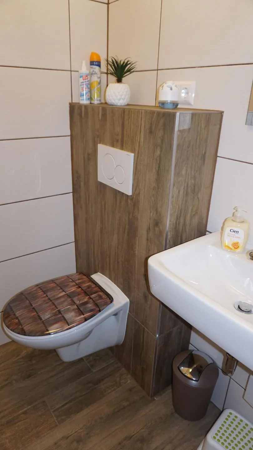Feriendorf Hochbergle Haus 138 Lechbruck am See - Gäste-WC