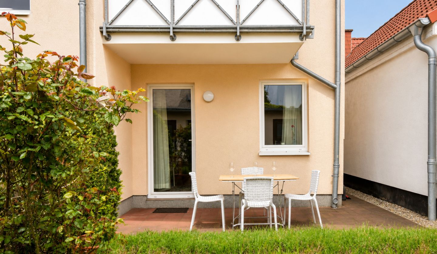 möblierte Terrasse