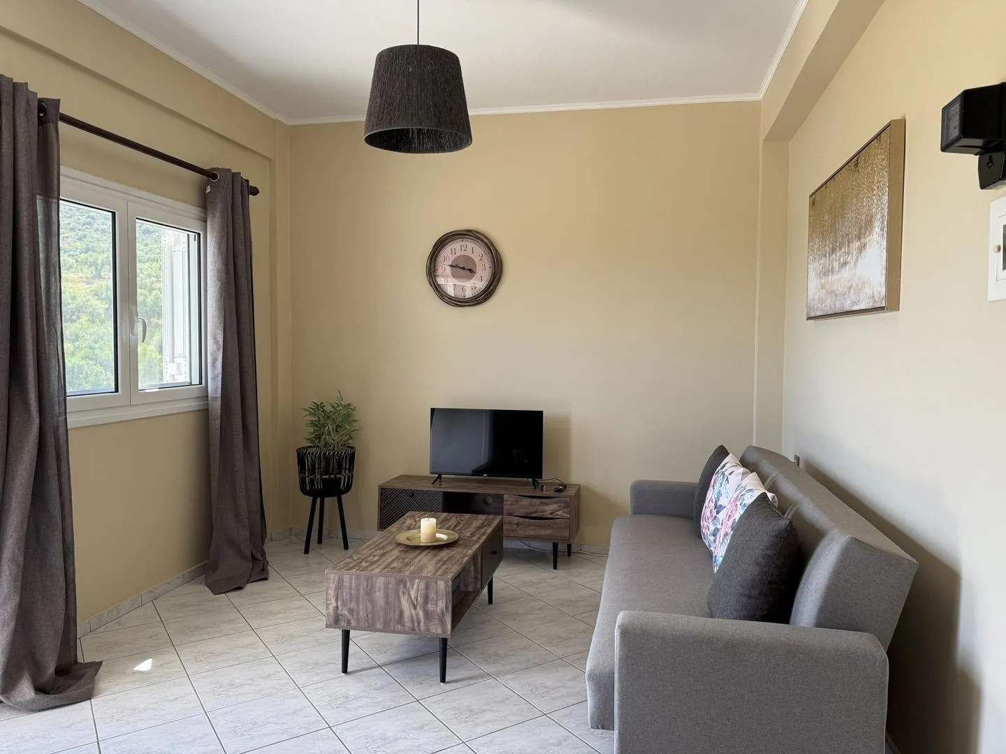  Konstantinos Valtaki - Living room