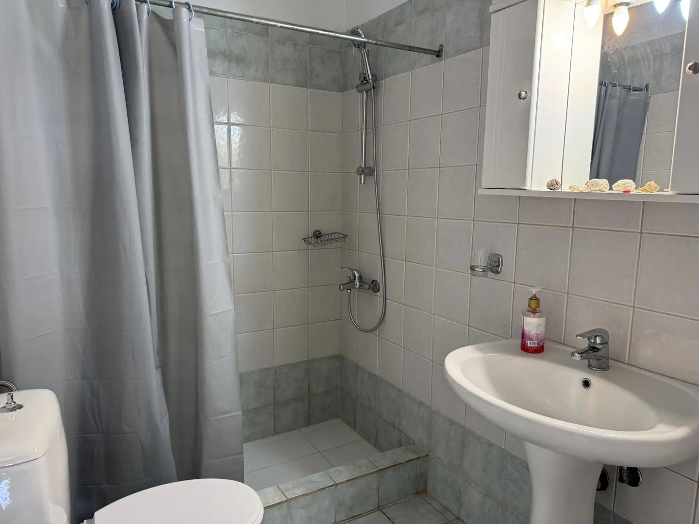  Konstantinos Valtaki - Bathroom