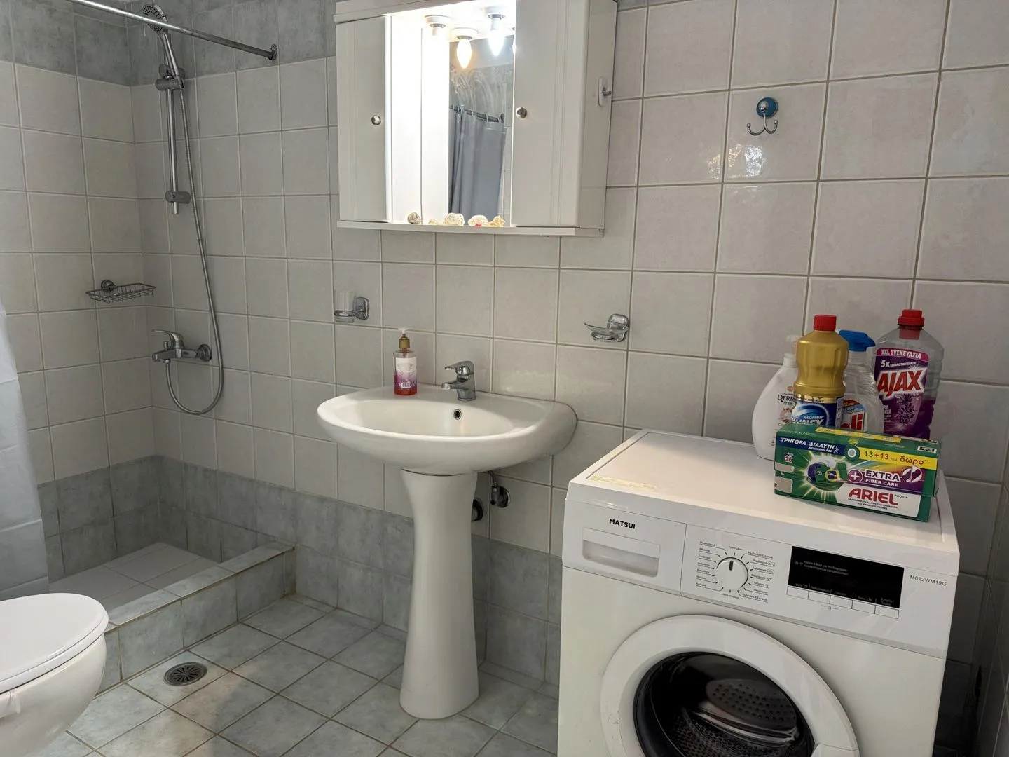  Konstantinos Valtaki - Bathroom