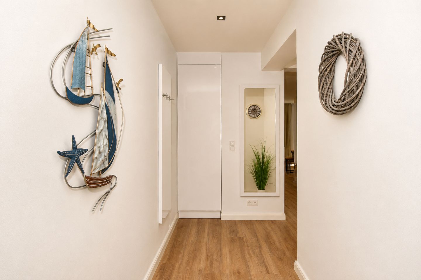 Flur mit Garderobe