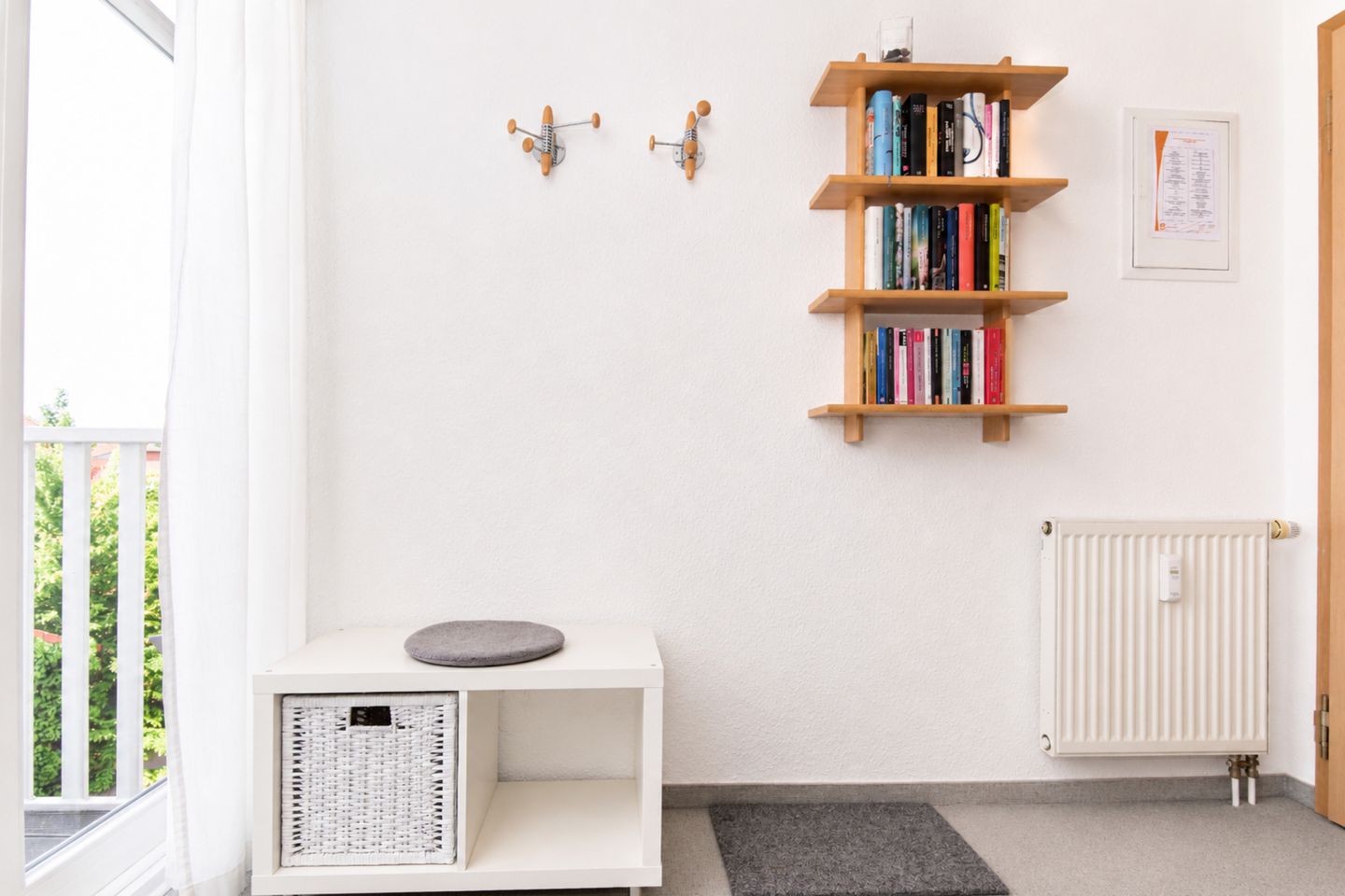 Wohnbereich mit Garderobe