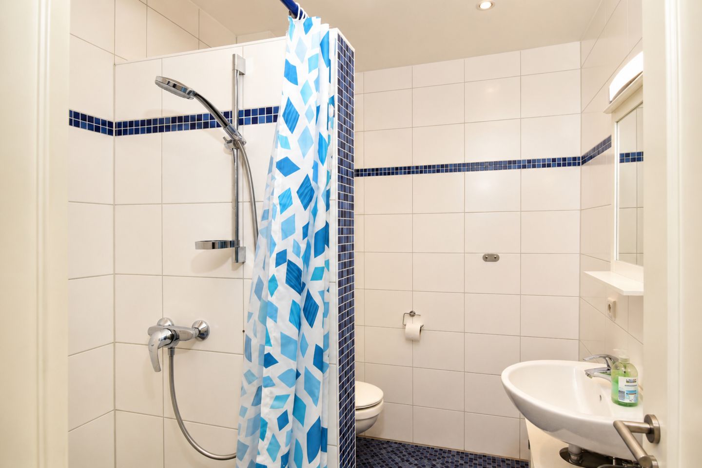 Bad mit Dusche