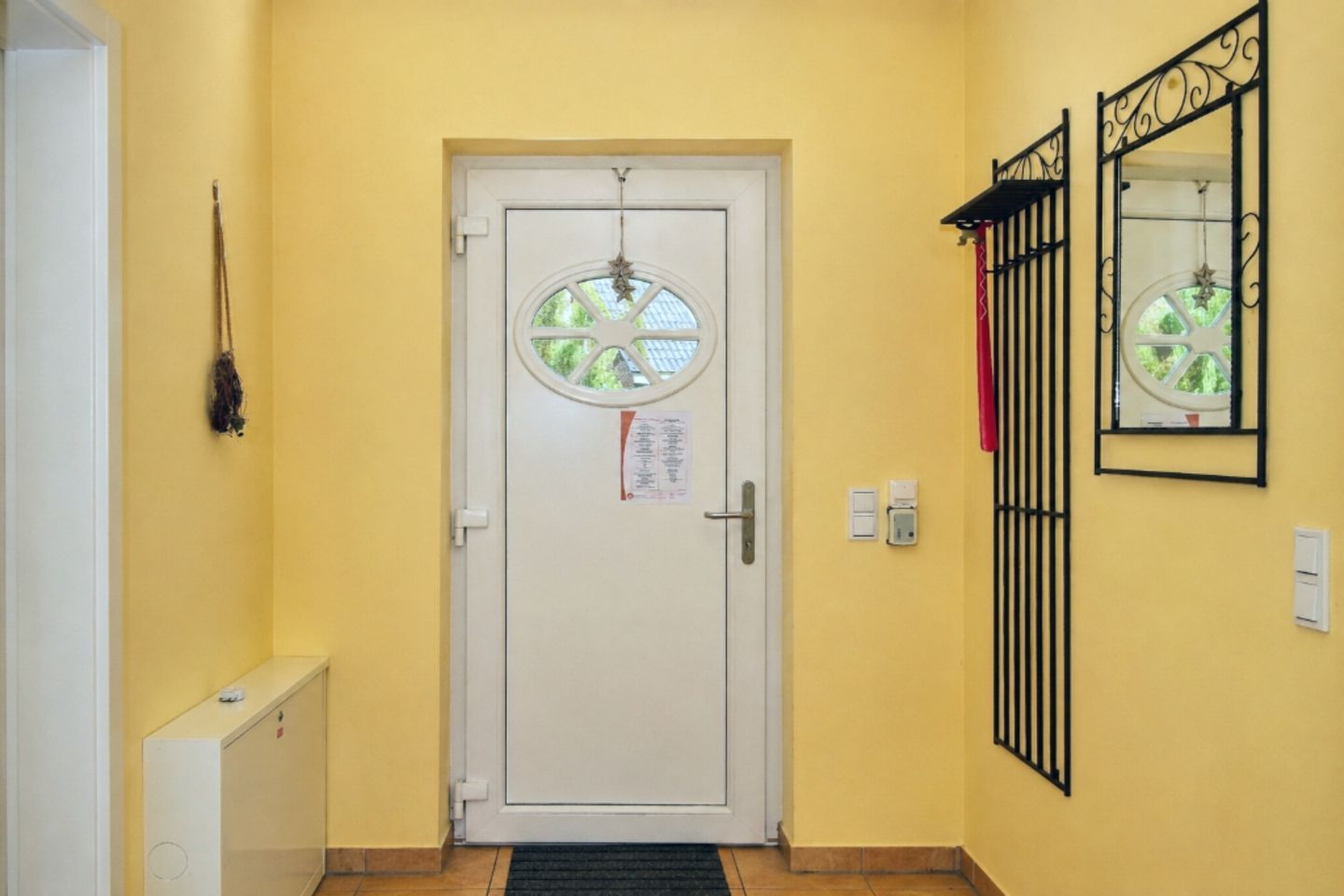 Eingangsbereich mit Garderobe
