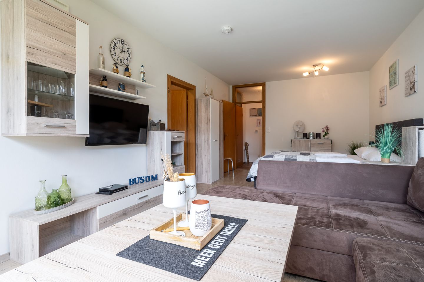Ferienwohnung Kleine Auszeit - TV im Wohnzimmer