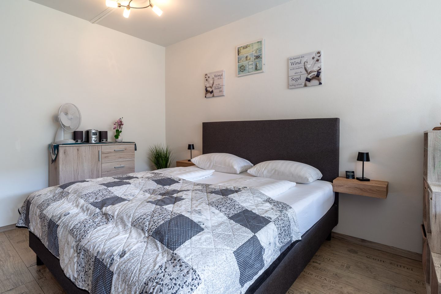 Ferienwohnung Kleine Auszeit - Schalfbereich