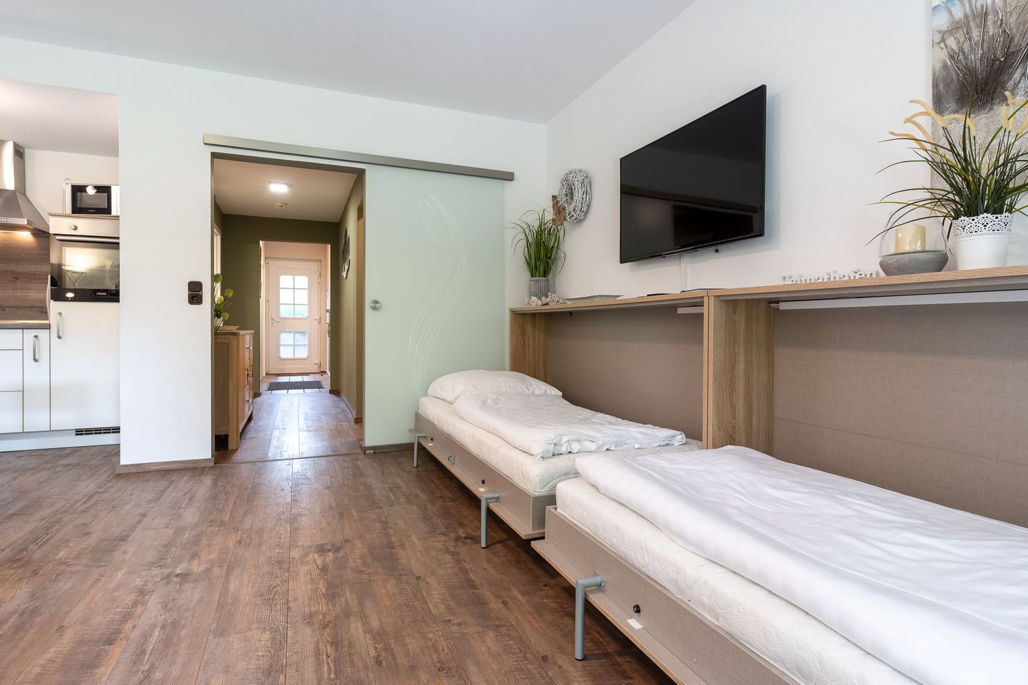 Ferienwohnung Bambergers - Wohnzimmer mit 2 Schrankbetten