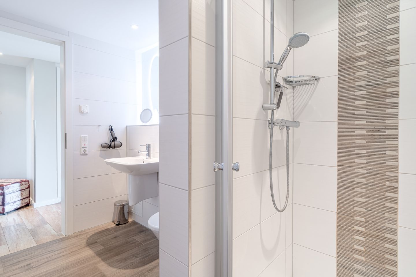 Deichoase Whg. 2.3 – moderne Ferienwohnung mit Süd-West-Balkon Bild 17
